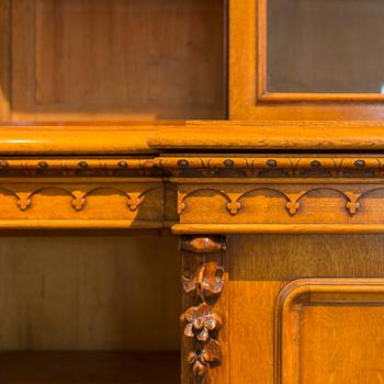 BOKSKÅP, England 1800-talets andra hälft.