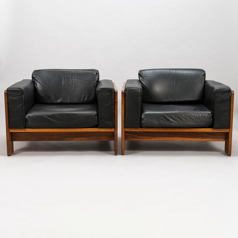 TOBIA SCARPA, a pair of late 1960's 'Bastiano' arm chairs for Haimi.