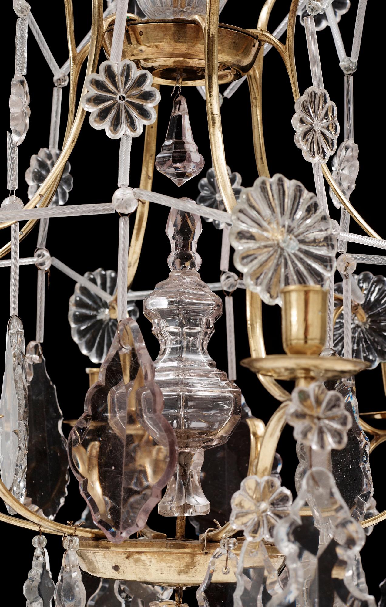 LJUSKRONA, för sex ljus. Sverige, 1700-talets andra hälft. Rokoko.