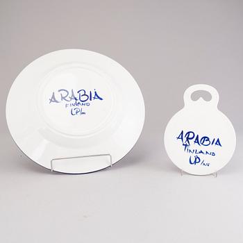 ULLA PROCOPÉ, A 21-piece 'Valencia' tea set for Arabia, Finland, 1970s.