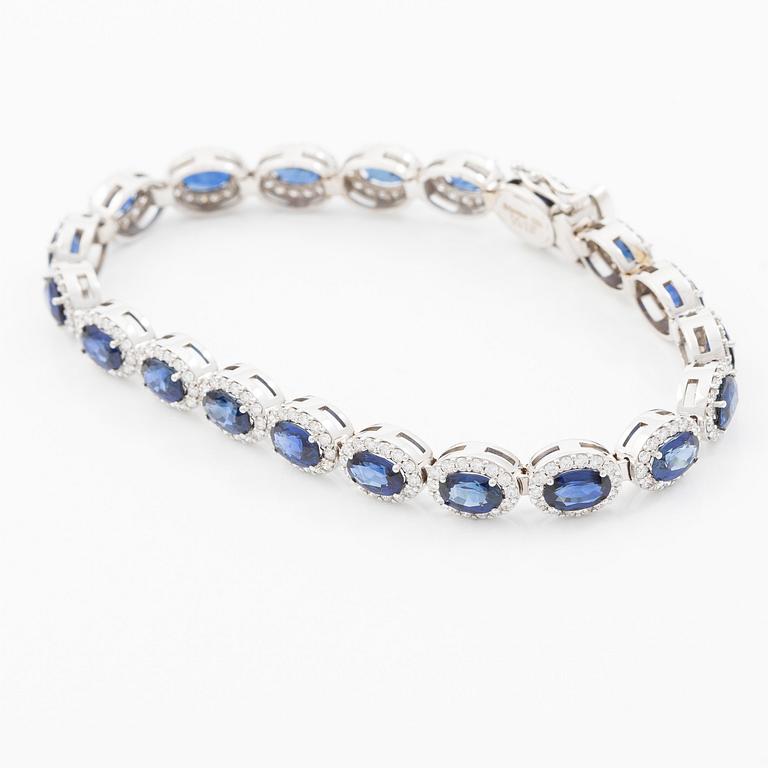 Bracelet 18K white gold with oval faceted sapphires and round brilliant-cut diamonds.