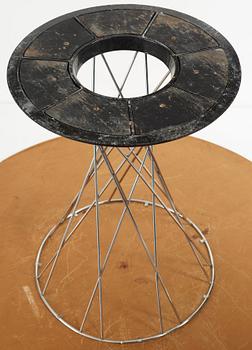 Isamu Noguchi, a "Cyclone" table, Knoll International
1960's.