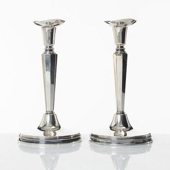 A pair of Swedish silver candlesticks, mark of Eric Löfman, KG Markströms, Uppsala 1966.