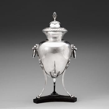 A Swedish 18th century silver tea-urn, Pehr Zethelius, Stockholm 1798.