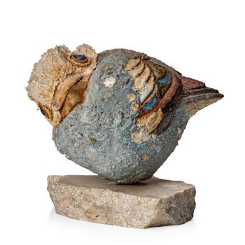 116. Tyra Lundgren, a stoneware sculpture of a bird, Sweden 1960s-70s.