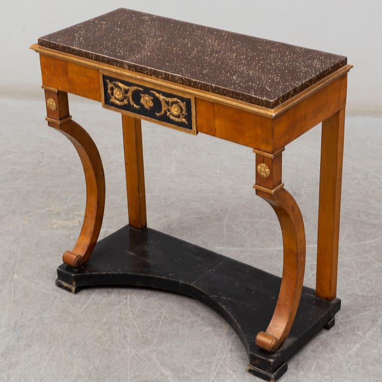 SPEGEL OCH KONSOLBORD svensk empire, Karl Johan, 1800-talets första hälft.