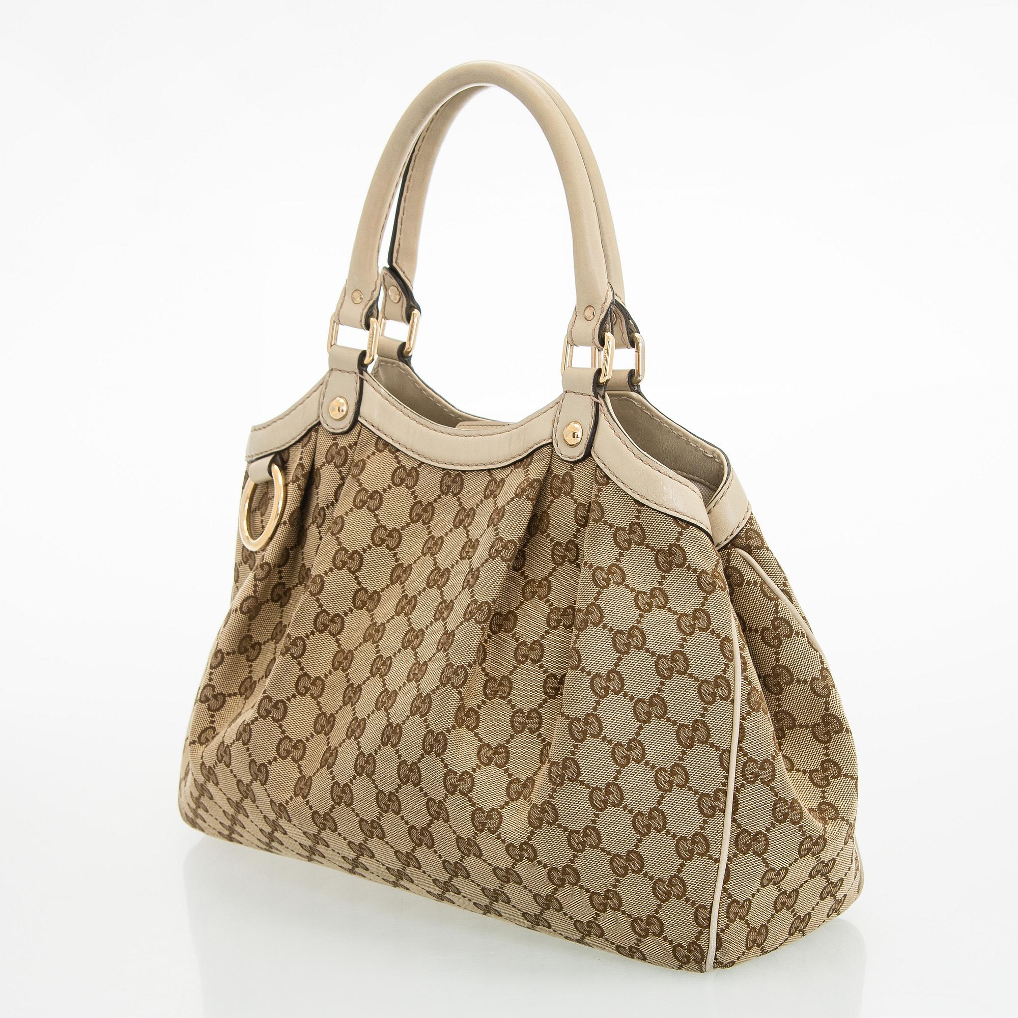 Gucci, a 'Sukey' bag.