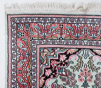 MATTA, orientalisk. 302 x 93.