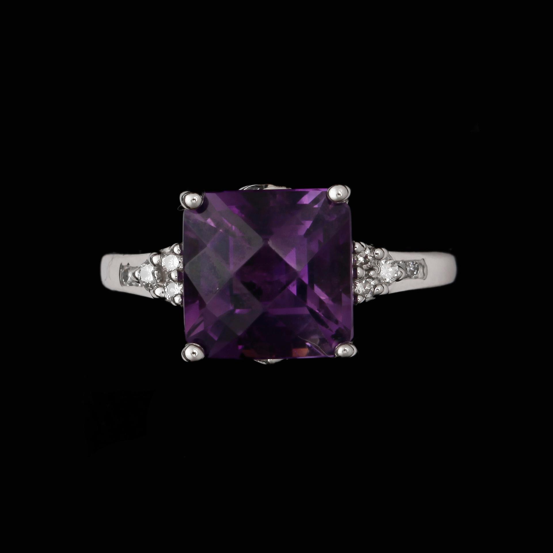 RING, 14k vitguld med ametist ca9x9mm och diamanter. tot ca0,10ct. 2000-tal. Vikt 3,7g.