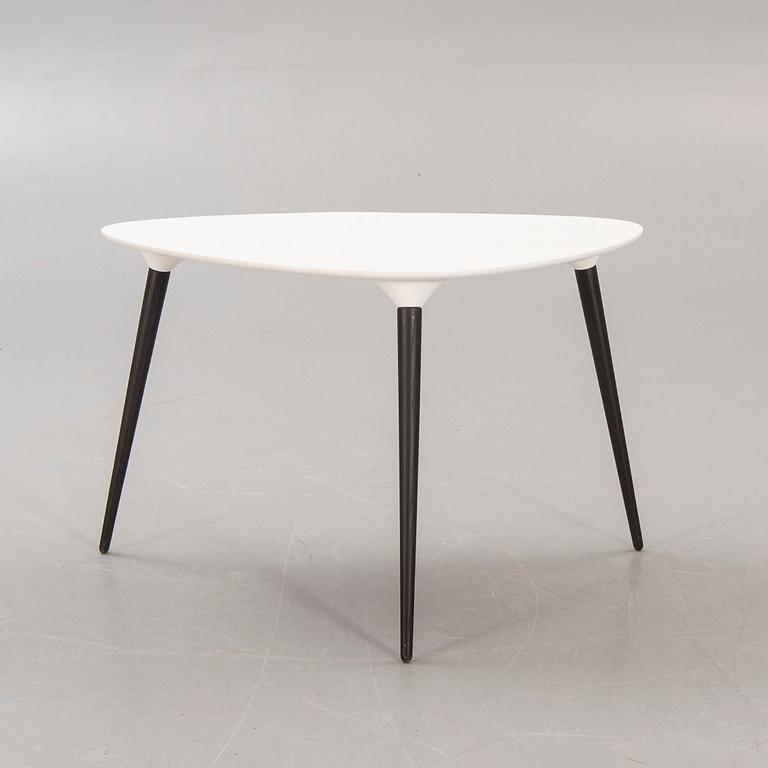 Thomas Pedersen, a laminate "Icicle 1230" coffee table for Fredericia furniture Denmark.