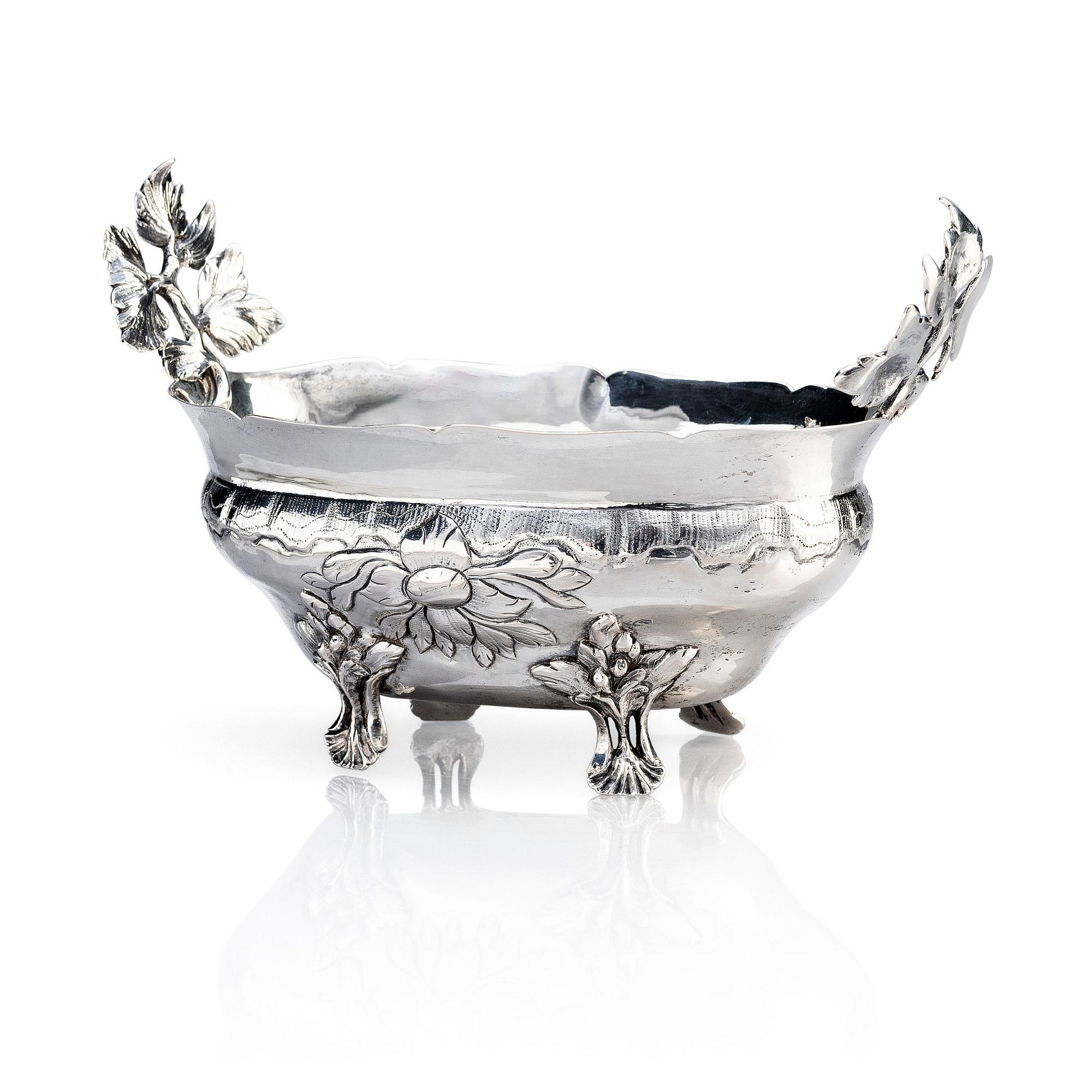 A Swedish 18th century silver bowl, mark of Erik Lemon, Uppsala 1782.