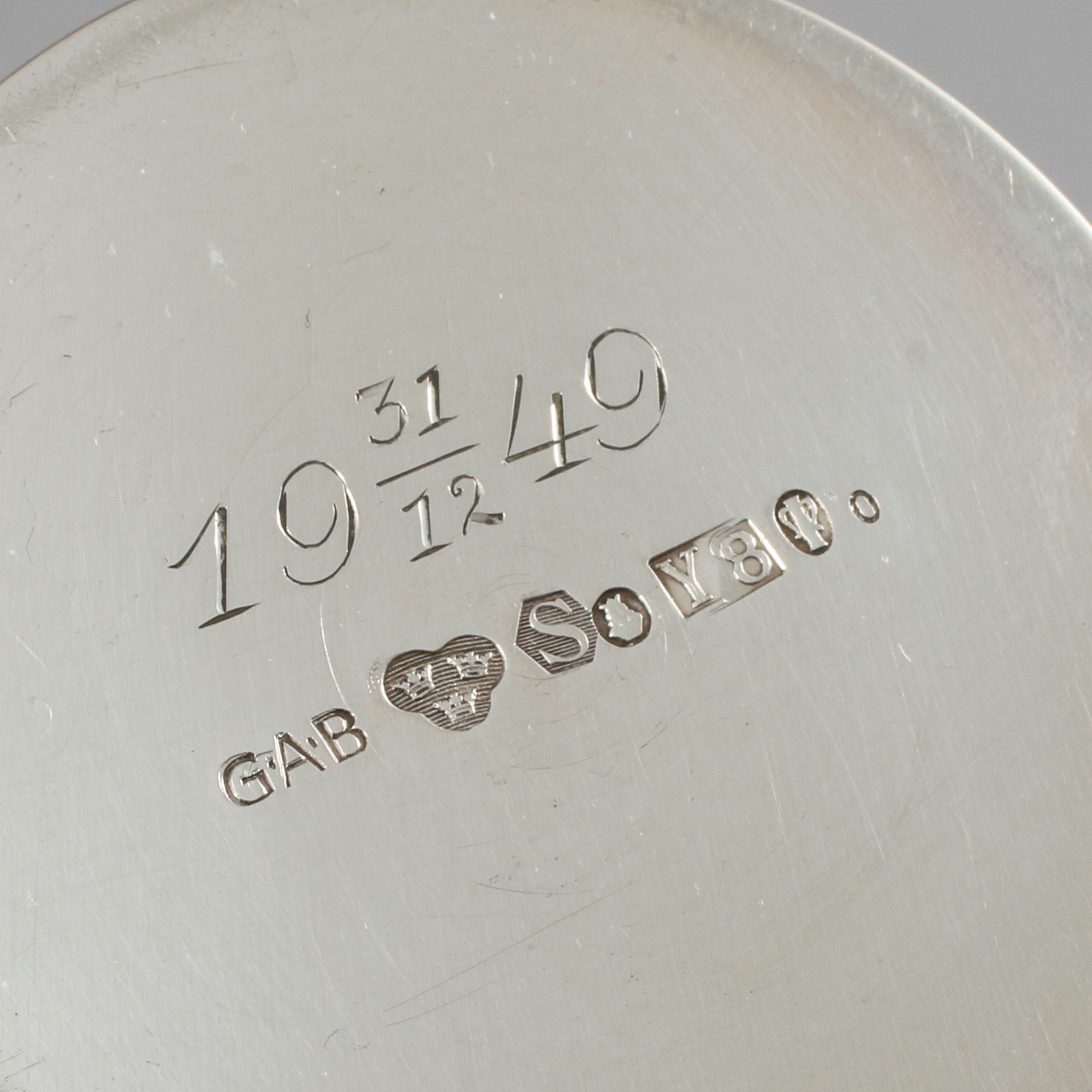 PARTI SILVER, 9 delar, Sverige samt svenska importstämplar, omkring 1900-talets mitt, vikt 457 gram.
