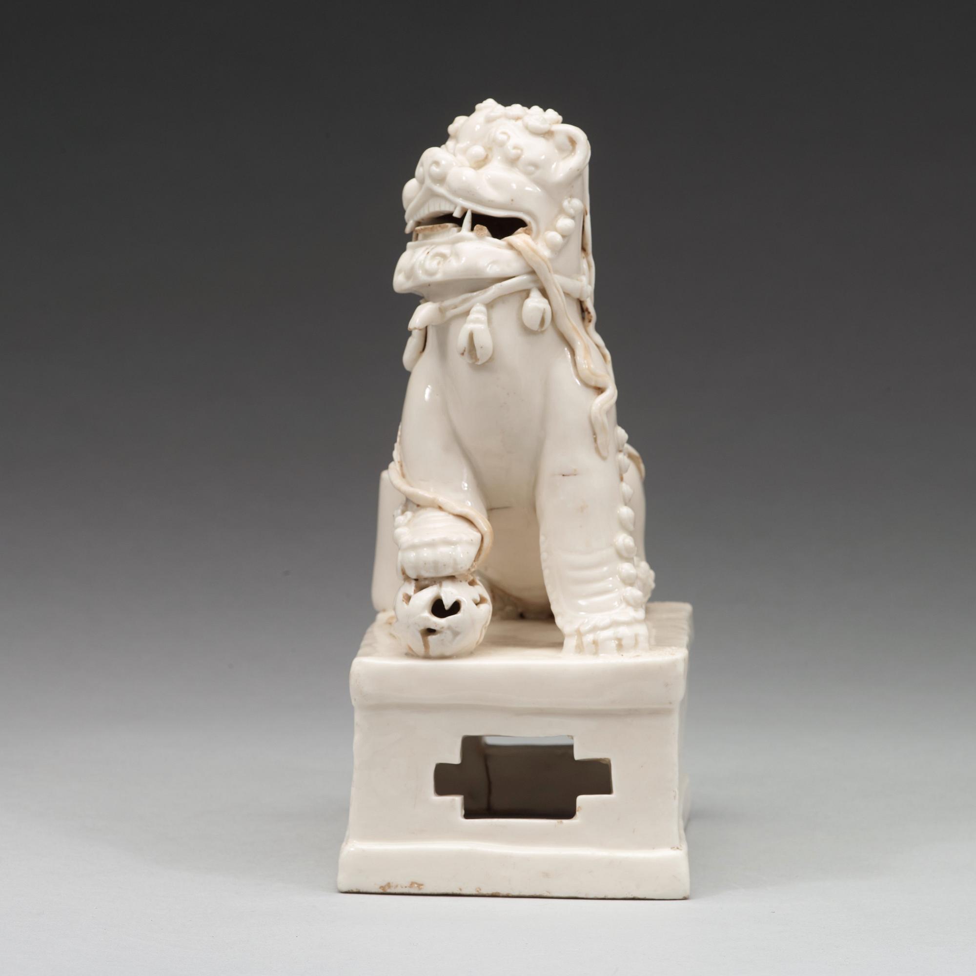 FIGURIN/RÖKELSEHÅLLARE, blanc de chine, Transition, 1600-tal.