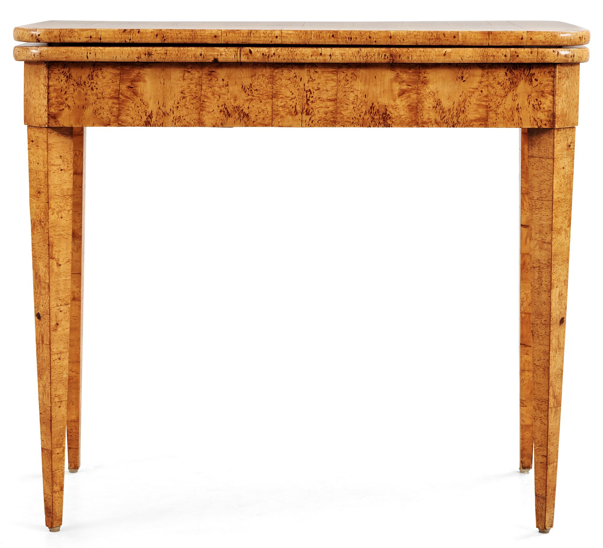 SPELBORD. Baltikum, 1800-talets första hälft. Empire.