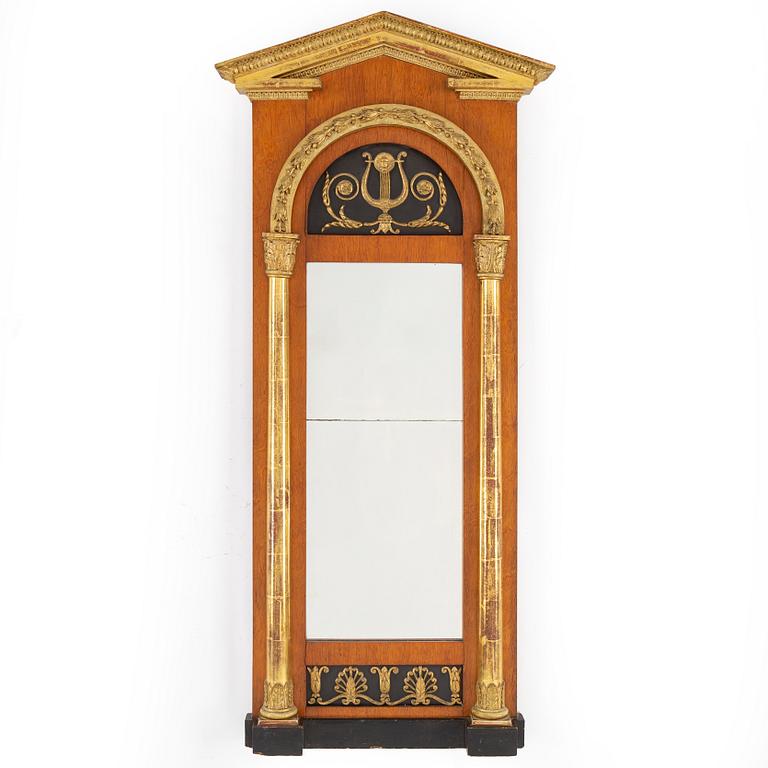 SPEGEL OCH KONSOLBORD svensk empire, Karl Johan, 1800-talets första hälft.