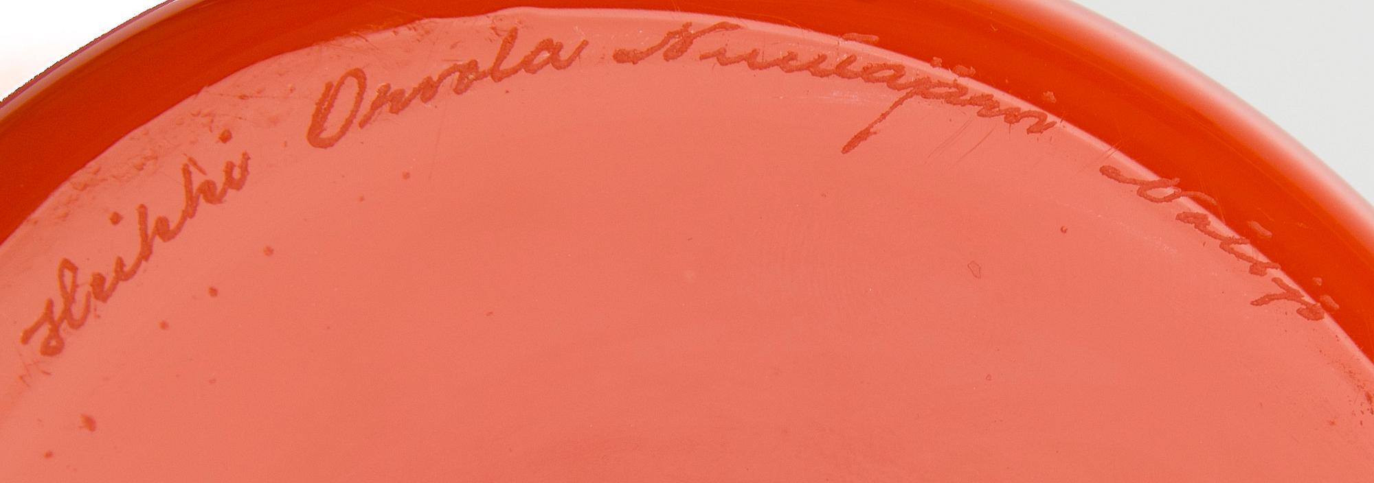 VAS, glas, signerad Heikki Orvola Nuutajärvi Notsjö. 1970-talets början.