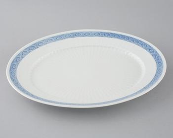 73 porcelian serving pieces, "Blå Vifte", Royal Copenhagen, from the second half of the 20th century.