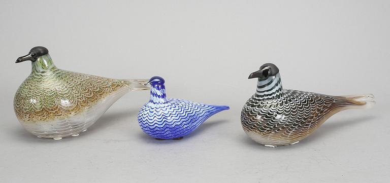 FIGURINER, 3 st, glas, Oiva Toikka, Nuutajärvi, samtliga signerade, två numrerade 2061/3000 resp 286/3000.