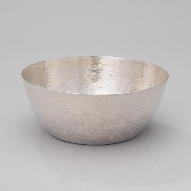 TAPIO WIRKKALA, SKÅL, sterling silver, Hopeakeskus, Tavastehus 1971. Vikt 568 g.