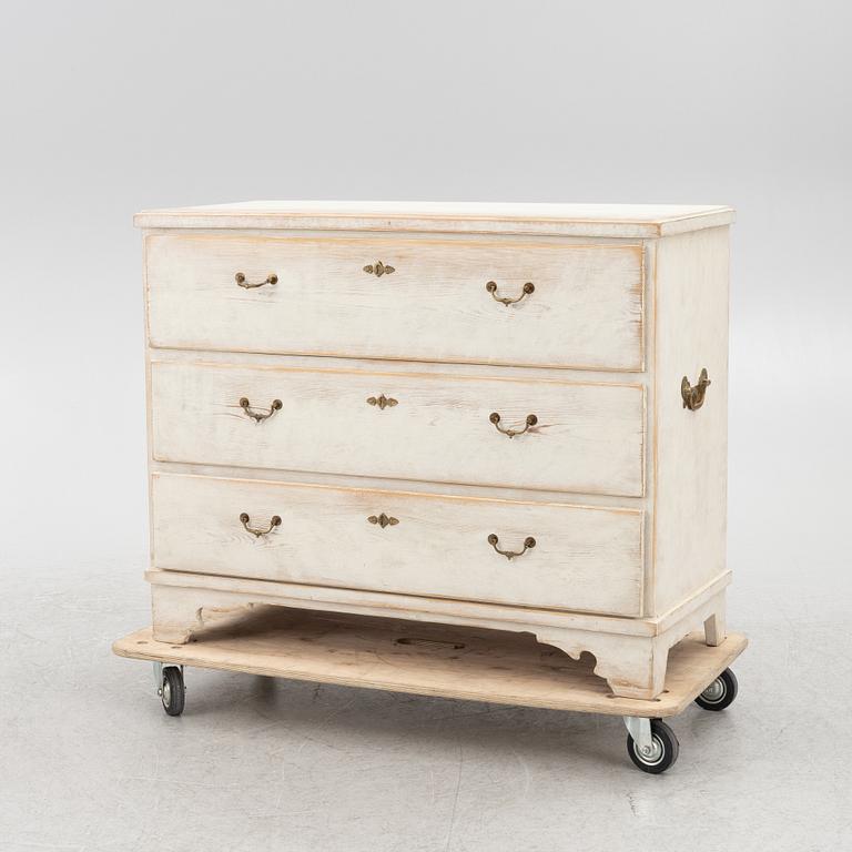 Chest of drawers, 19th century.