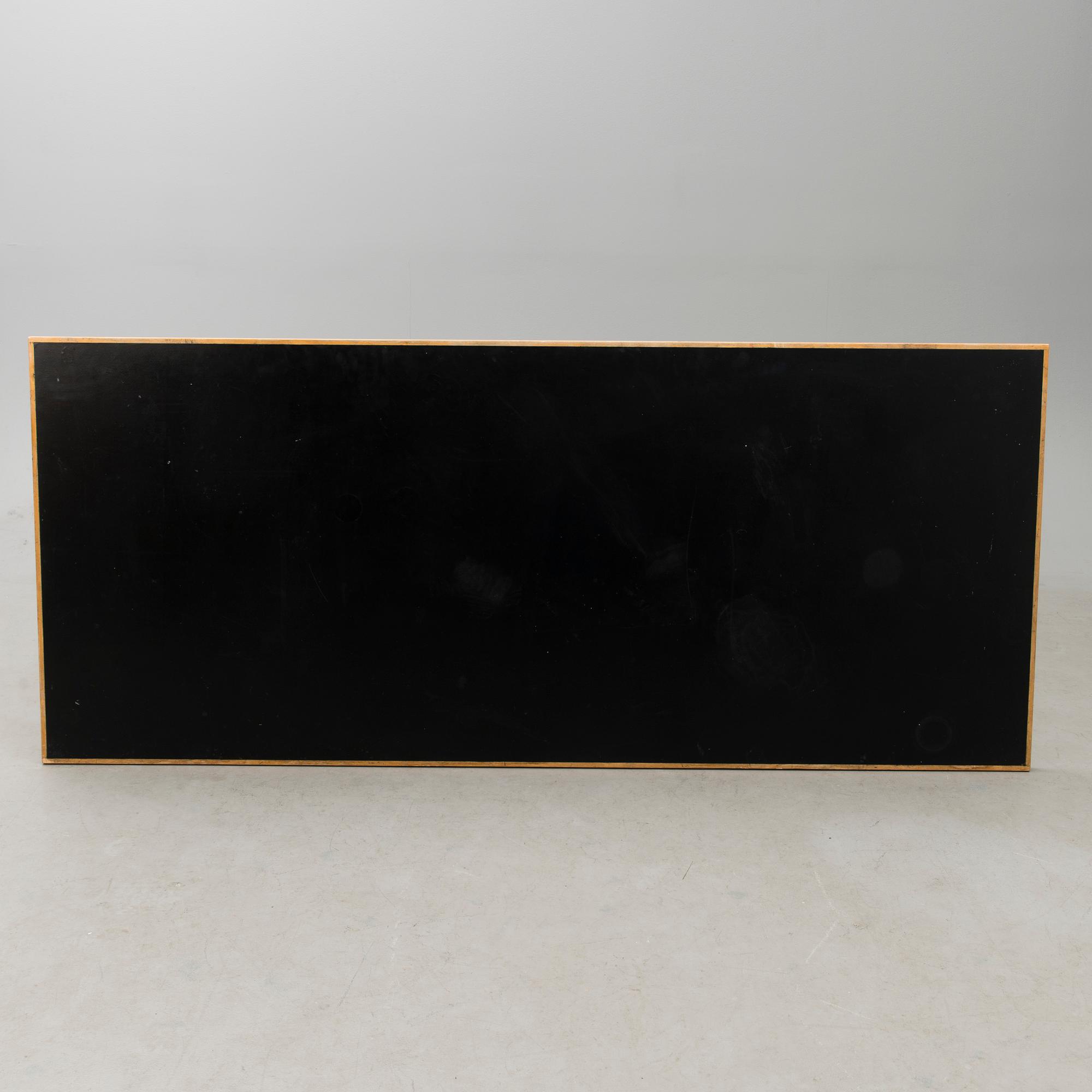 ALVAR AALTO, musta linoleum pöytälevy, 1960/1970-luku.