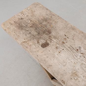 LÅNGBÄNK, allmoge. Hälsingland, 1800-tal.