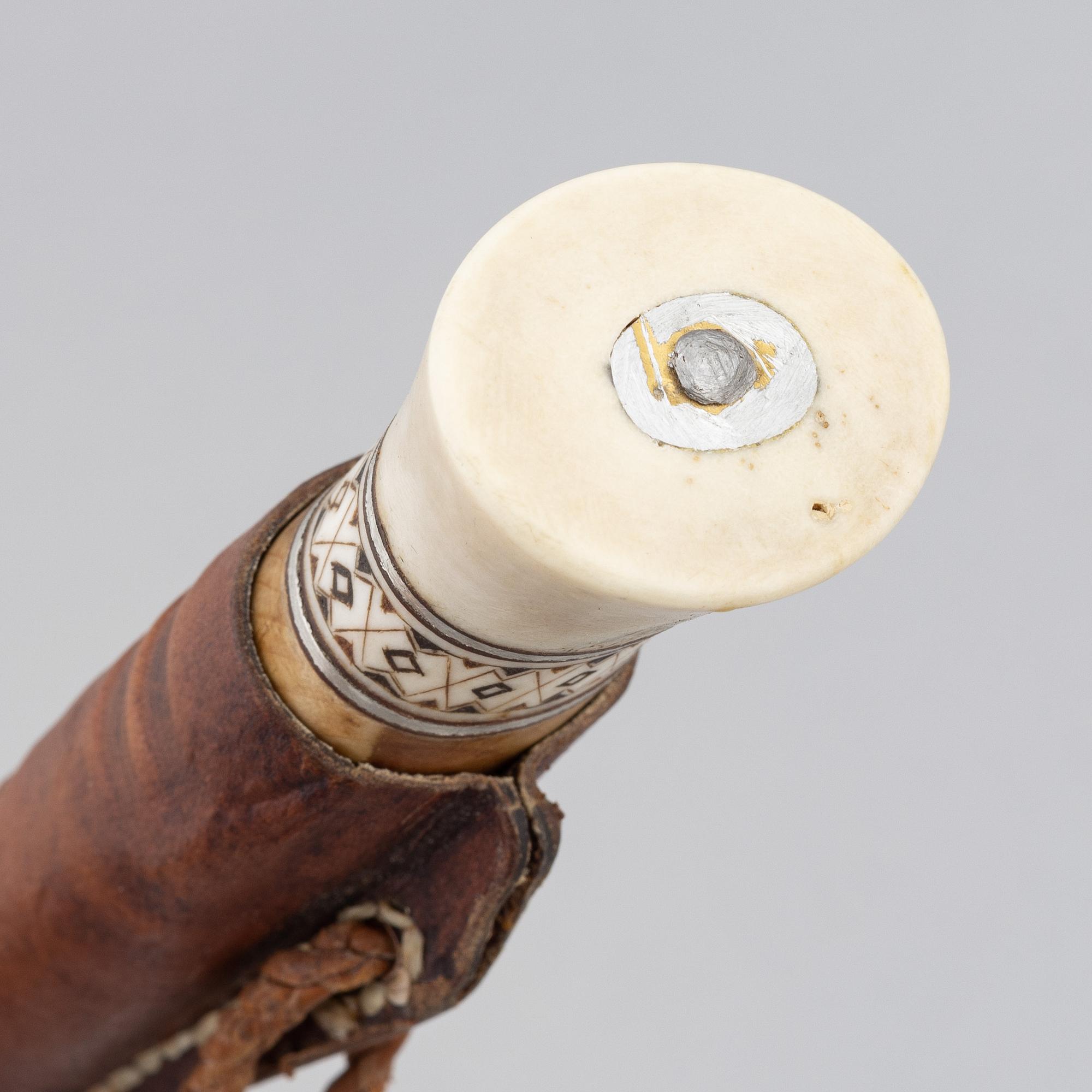 A Sami reindeer horn knife, signed SG/GS and dated 90.