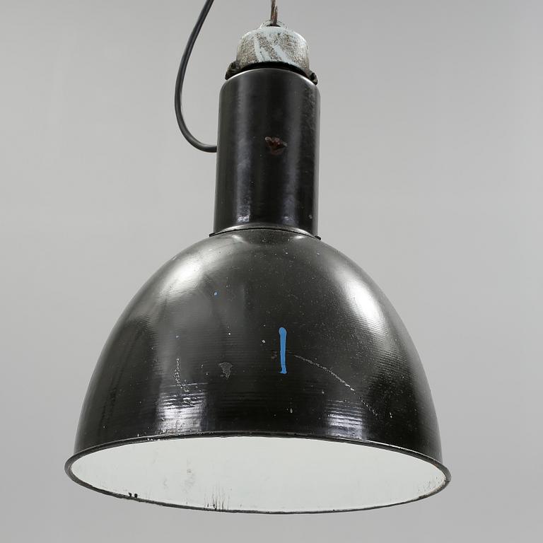 TAKLAMPA, Industri, 1900-tal.