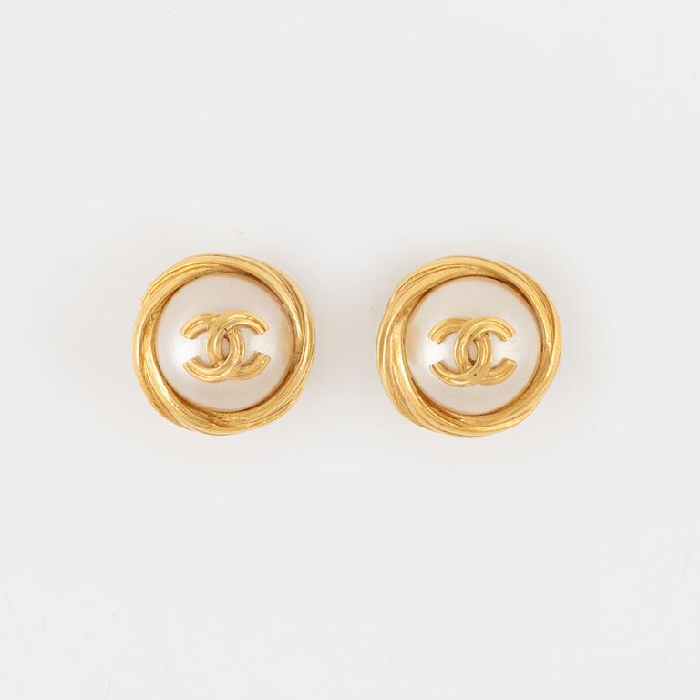 Chanel, earrings, 1996.