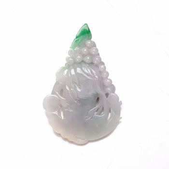 Skulptur, infärgad jade, Kina, 1900-tal.