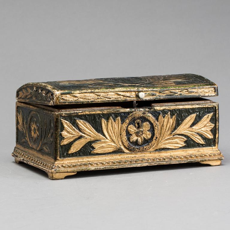 A Late Gustavian casket around 1800.