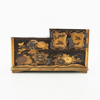 Miniature chest of drawers Japan first half of the 20th century.
