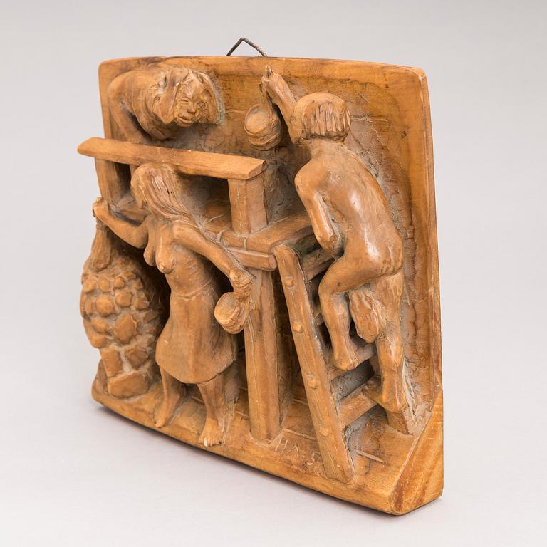 HANNES AUTERE, relief, wood, signed and dated 1955.