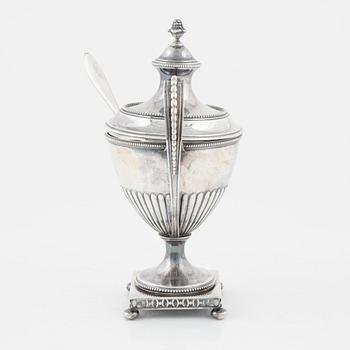 Sockerskål, silver, Gustaviansk stil, K. Andersson, Stockholm 1898.