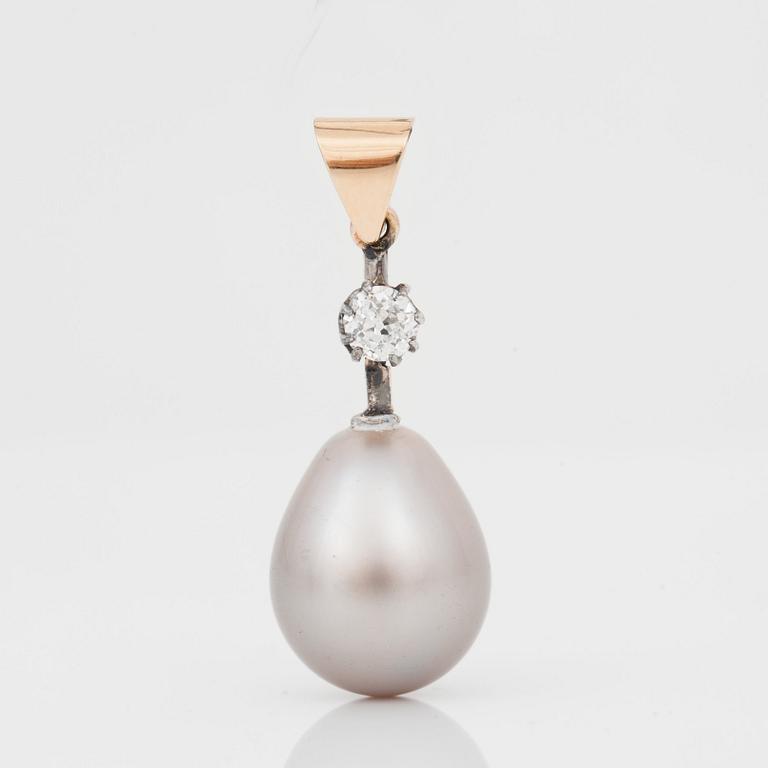 A grey natural saltwater pearl and old-cut diamond pendant. Diamond circa 0.20 ct.