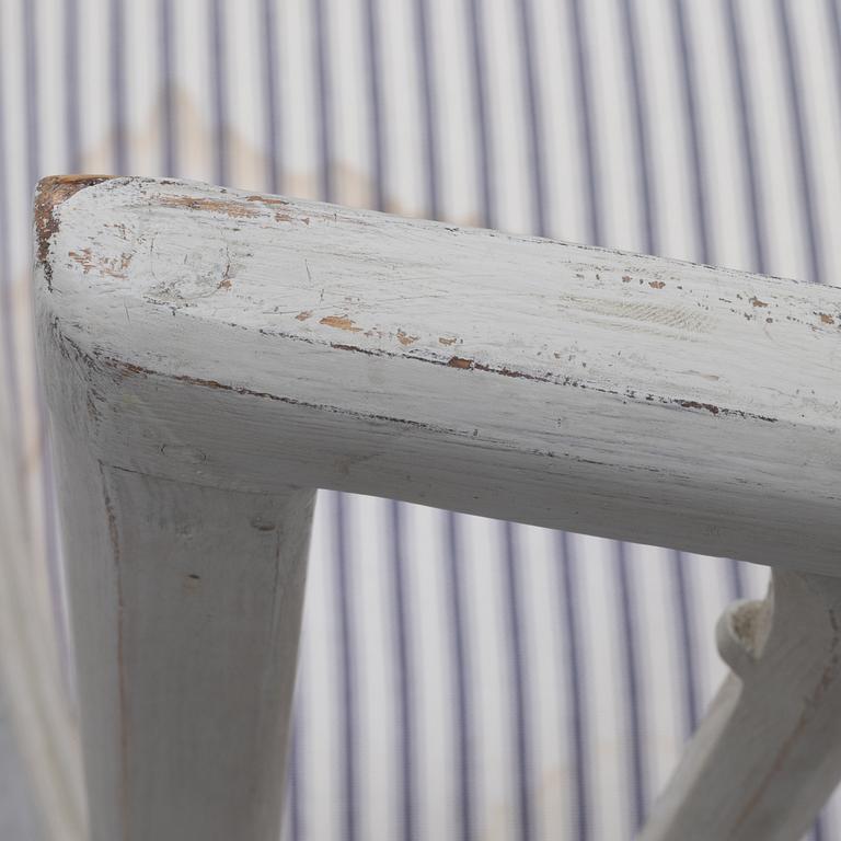 Stolar, 3 st, sengustavianska, omkring 1800. Samt en stol, sengustaviansk stil, 1900-tal.