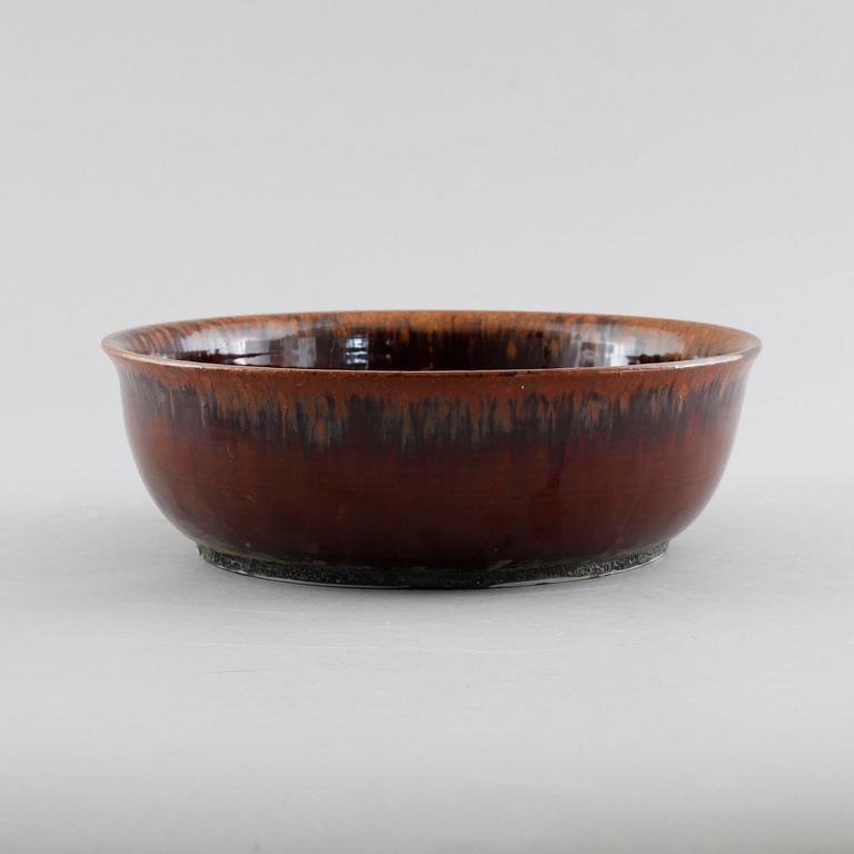 Eleven pieces of stoneware from the 1970s, designed by Carl-Harry Stålhane for Designhuset.