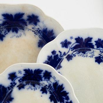 A 61 piece "Vinranka" dinner service by Arthur Percy from Gefle Sweden, first half of the 20th century.