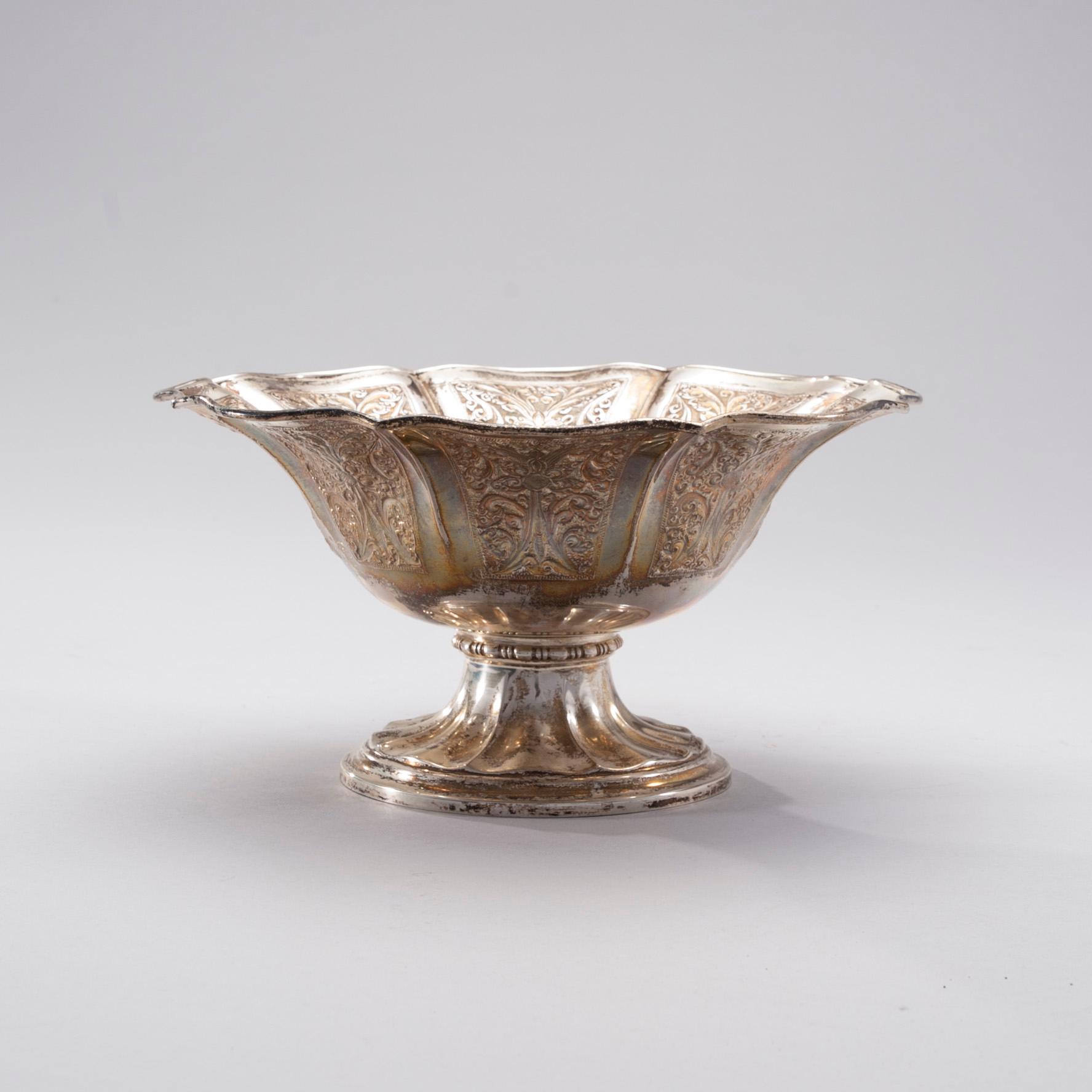 SKÅL, silver, Kultakeskus Oy, Tavastehus 1928. Vikt ca 362 g.