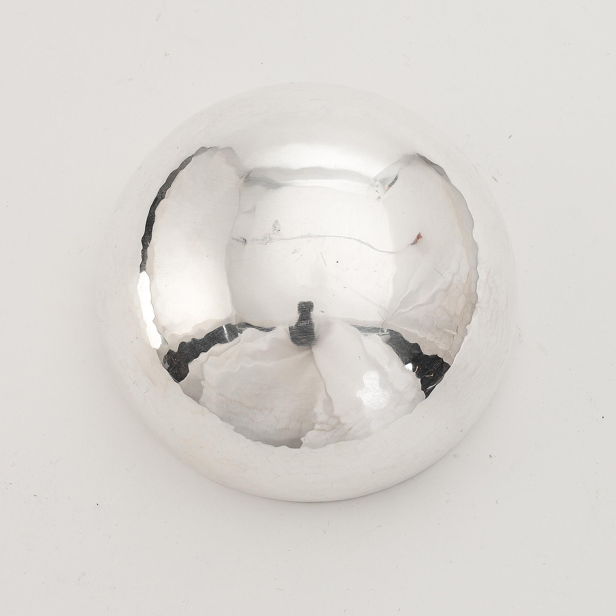 Roland Lantz, a signed sterling silver bowl, Stockholm 1982.