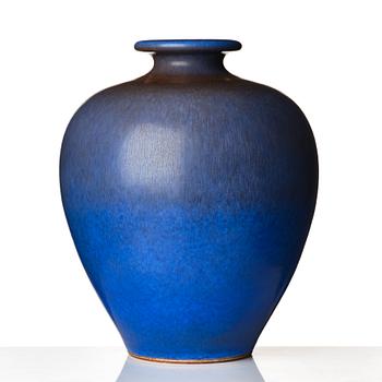 Berndt Friberg, a stoneware vase, Gustavsberg studio, Sweden 1965.