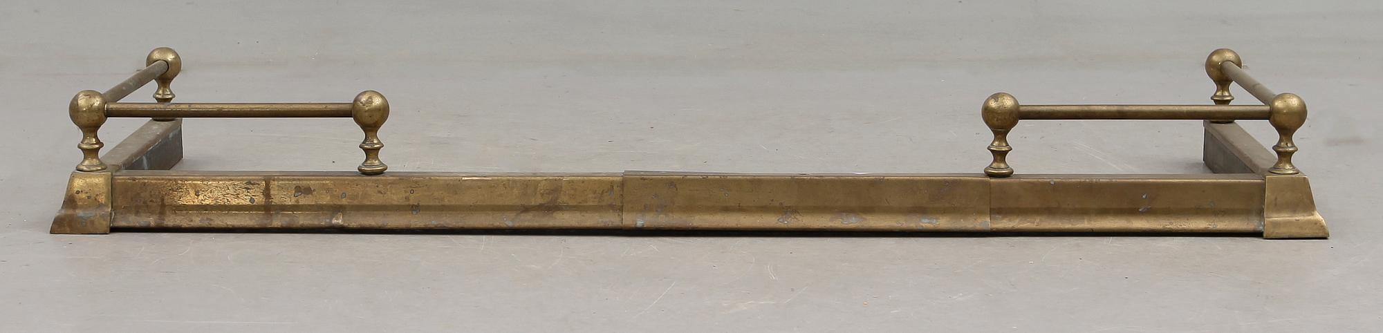 BRASGALLER, mässing, sekelskiftet 1900.