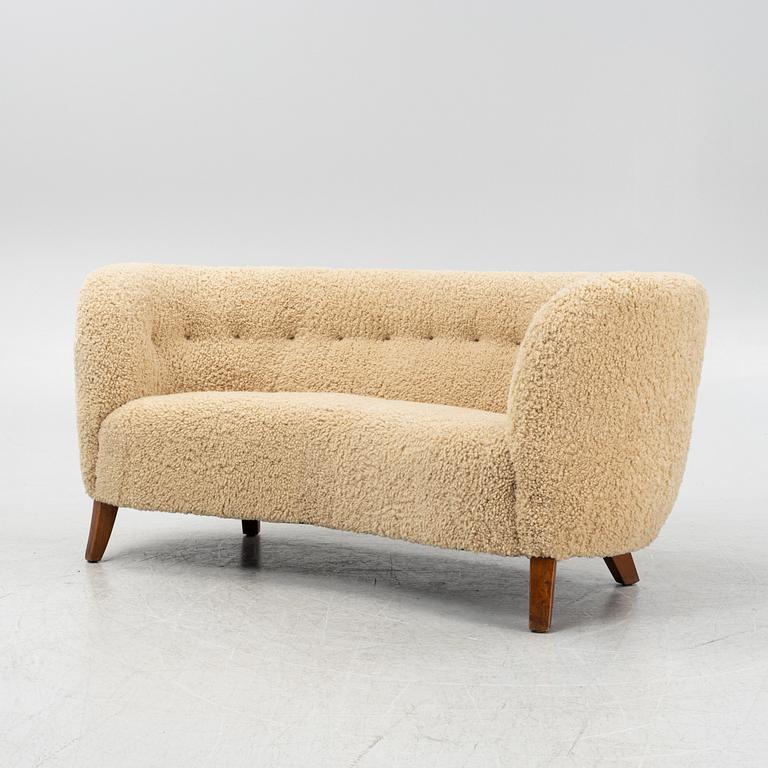 A Danish Modern sofa, no. model 185, Slagelse møbelværk, 1940's.