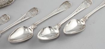 PARTI SILVER, 17 delar, mestadels Sverige, 1800/1900-tal.                Vikt exklusive del med glas 624 g.
