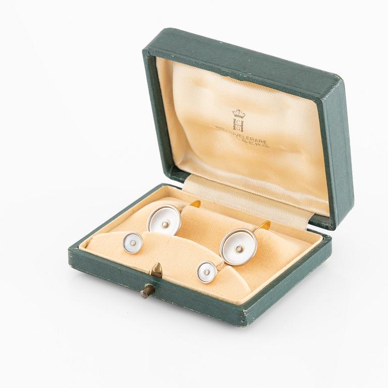 C.G Hallberg, cufflinks and shirt studs, two pairs, 18K gold with diamonds and mother-of-pearl.