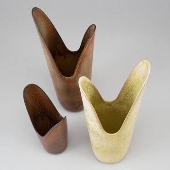 GUNNAR NYLUND, a set of three stoneware vases, Rörstrand, Sweden.