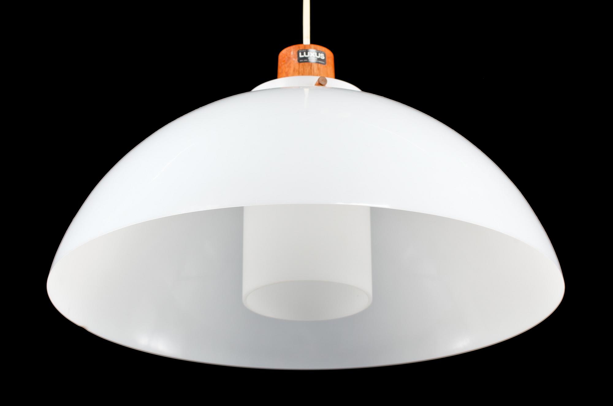 TAKLAMPA, Uno och Östen Kristiansson, Luxus, 1900-talets andra hälft. Höjd 21 cm.