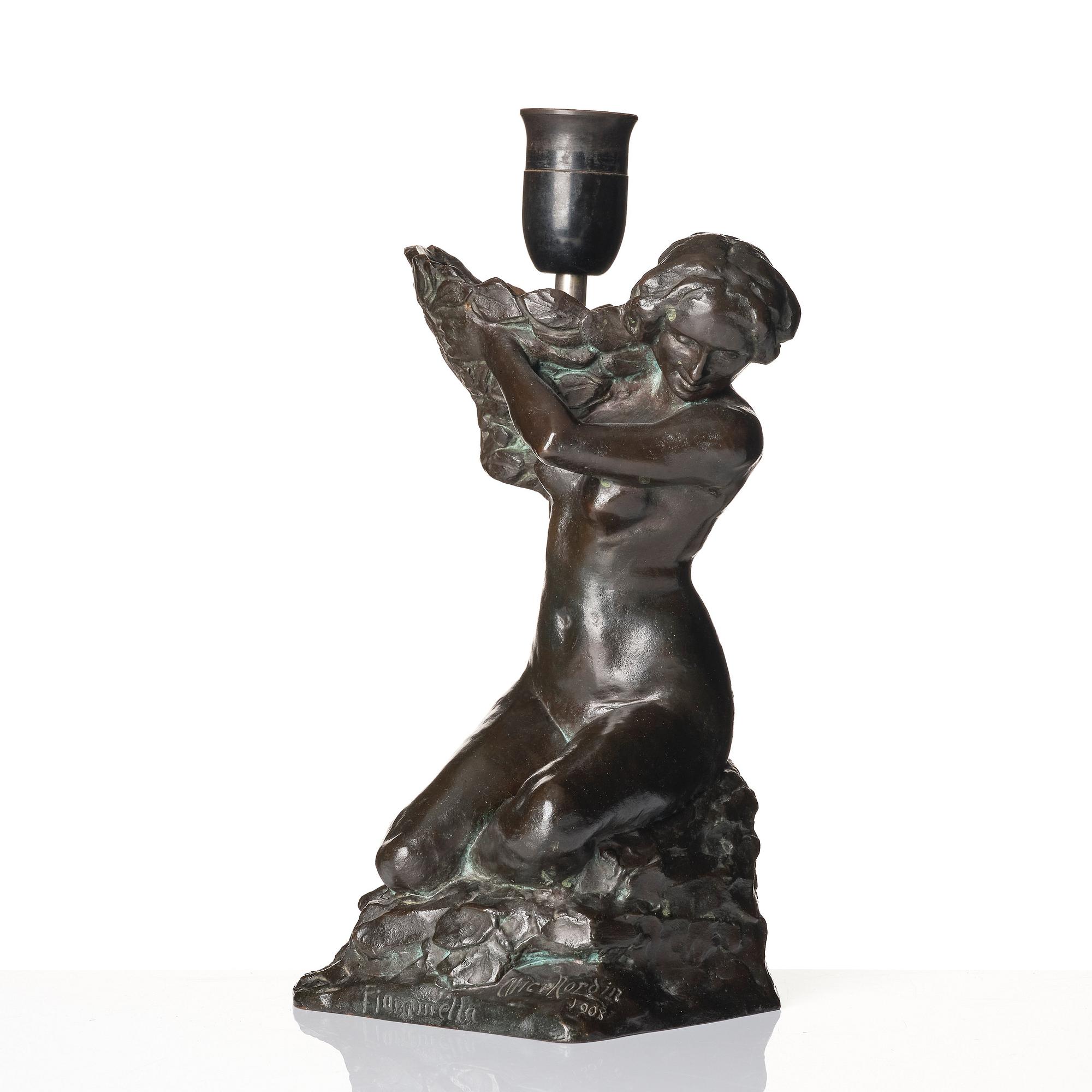Alice Nordin, bordslampa, brons, Herman Bergman Konstgjuteri, Stockholm, signerad och daterad 1908.