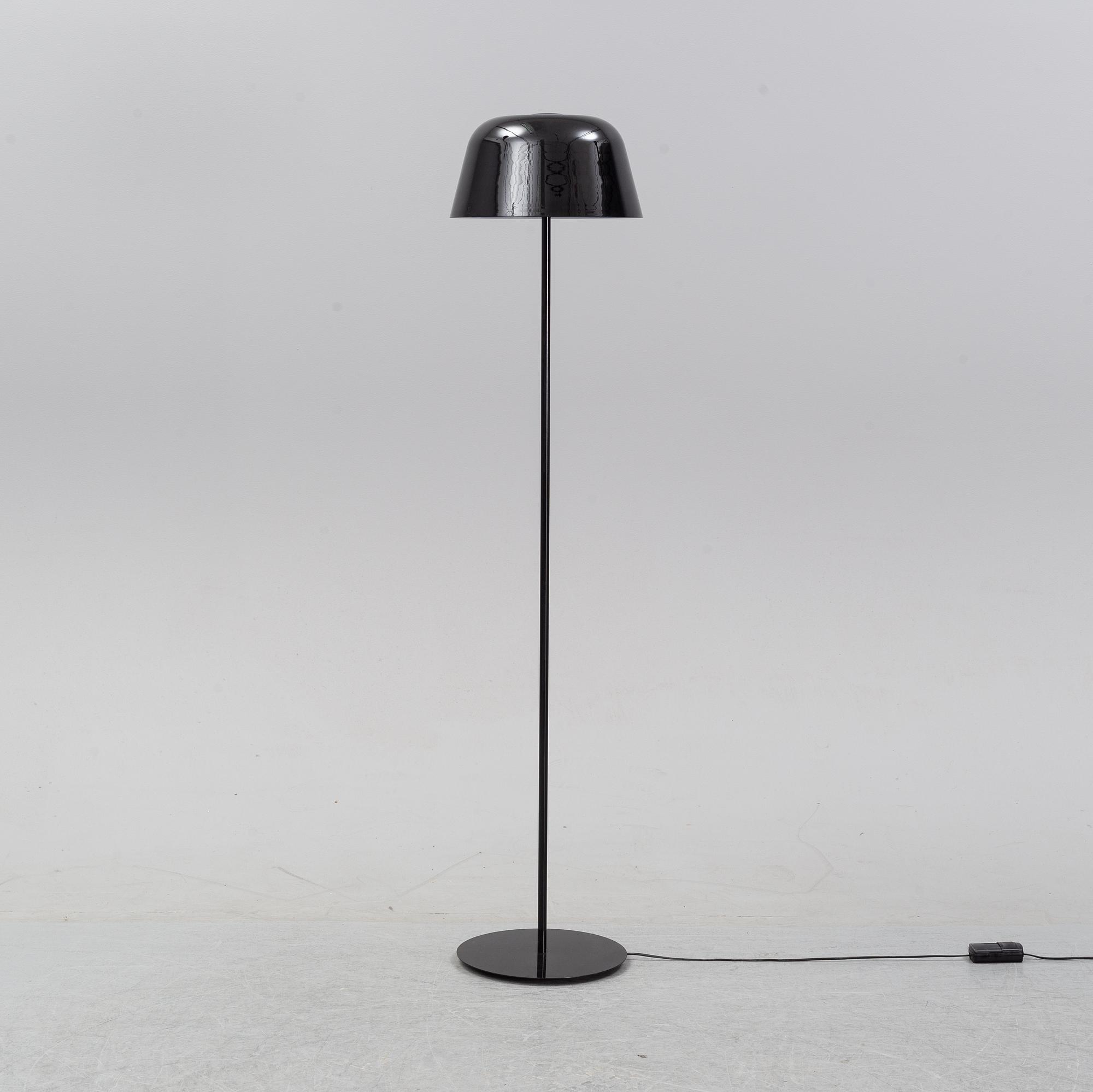 Marco Piva, a 'Ayers TR 38' floor light, Leucos, Italy.