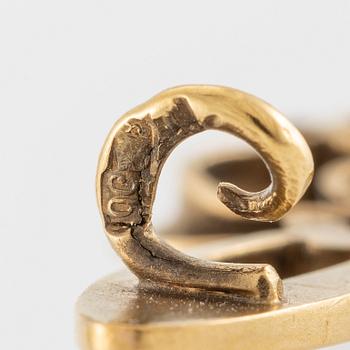 Brooch, 14K gold, Art Nouveau, set with a sapphire and old-cut diamonds.